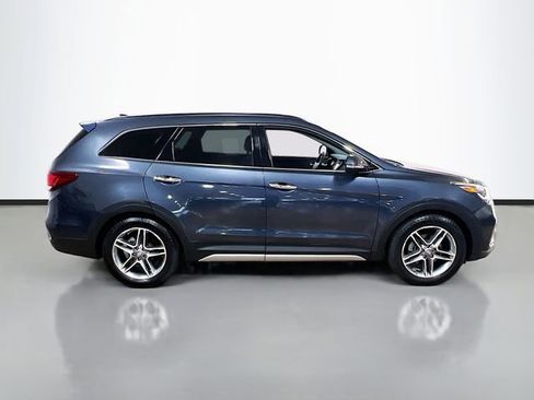 Used 2017 Hyundai Santa Fe Limited image 8