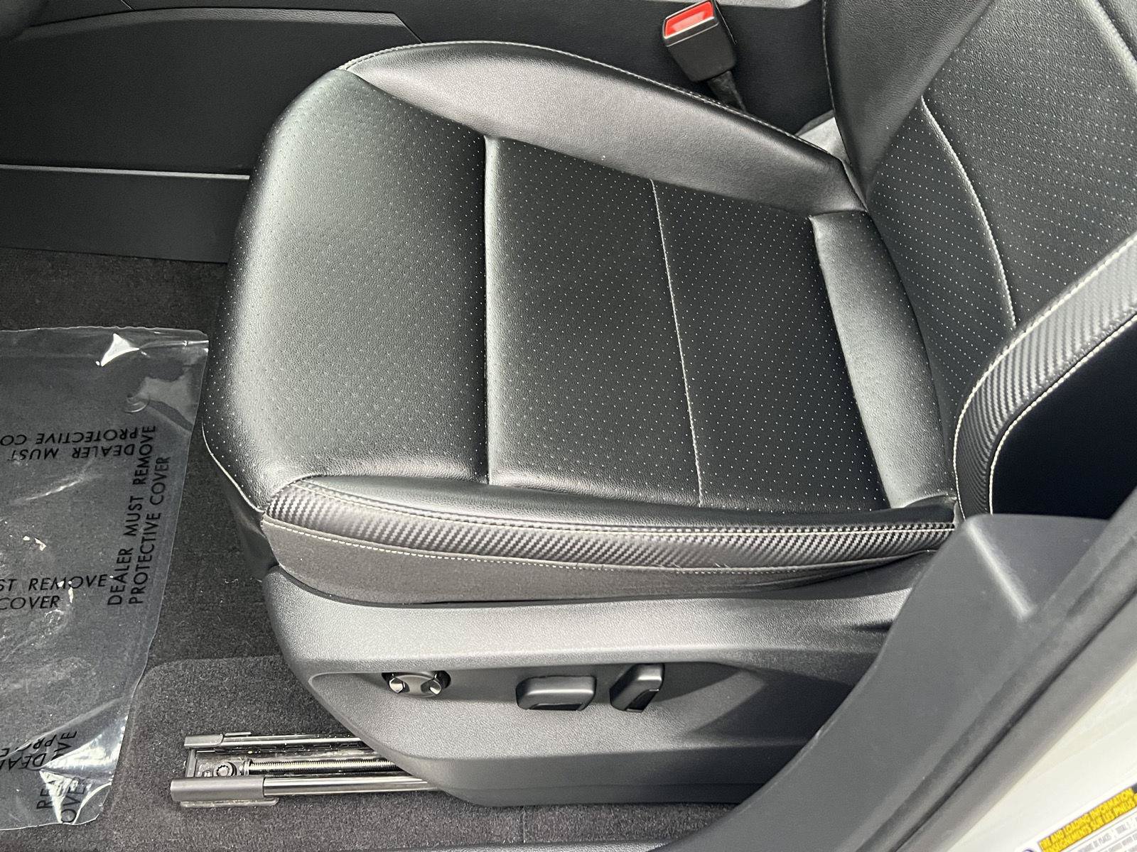 Used 2022 Volkswagen Atlas Cross Sport SE FWD image 31
