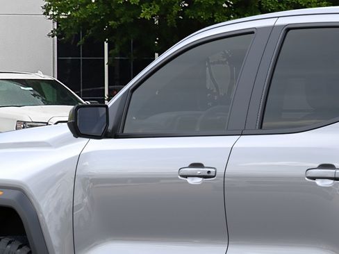 New 2026 GMC Canyon AT4 w/ Technology Plus Package AWD/4WD image 14