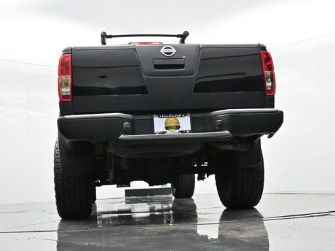Used 2011 Nissan Frontier PRO-4X w/ Pro-4x Luxury Pkg AWD/4WD image 24