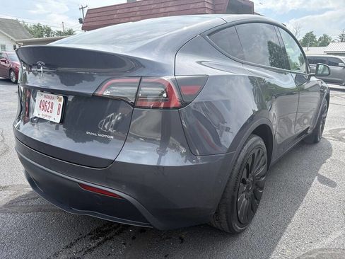 Used 2022 Tesla Model Y Long Range AWD/4WD image 5