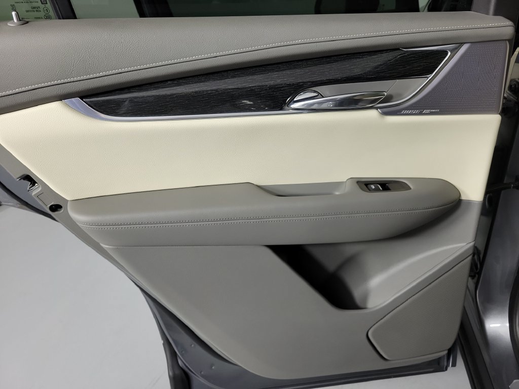 Used 2020 Cadillac XT6 Premium Luxury FWD image 15