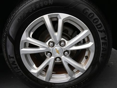 Used 2017 Chevrolet Equinox LT image 15