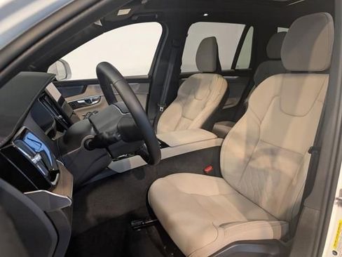 New 2026 Volvo XC90 B6 Plus w/ Protection Package Premier AWD/4WD image 10