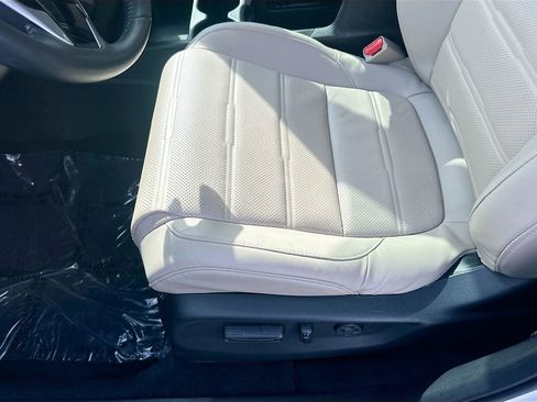 Used 2022 Honda CR-V EX-L image 18