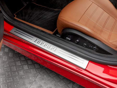 Certified 2016 Ferrari California T RWD image 14