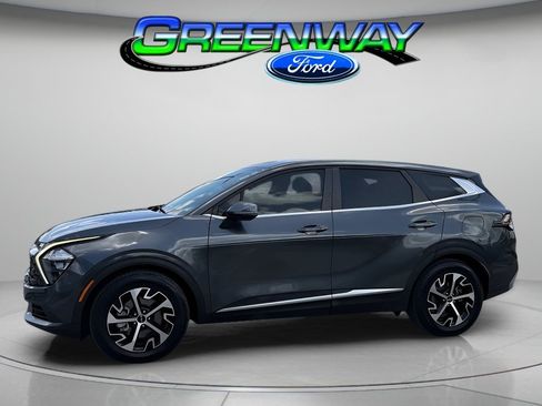 Used 2023 Kia Sportage EX FWD image 1