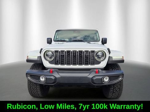 Certified 2025 Jeep Gladiator Rubicon w/ Safety Group AWD/4WD image 2