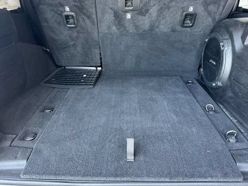 Used 2018 Jeep Wrangler Unlimited Sahara AWD/4WD image 17