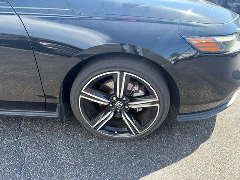 Used 2024 Honda Accord Sport image 9