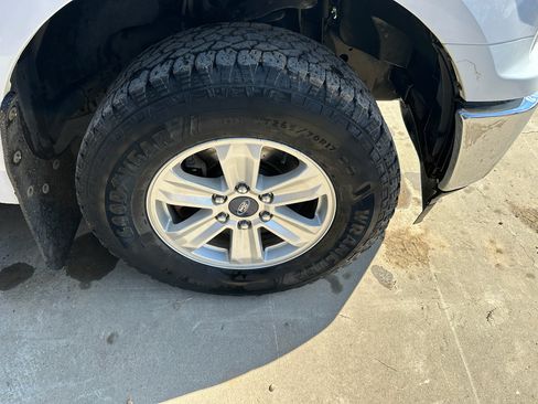 Used 2019 Ford F150 XLT w/ Trailer Tow Package AWD/4WD image 22