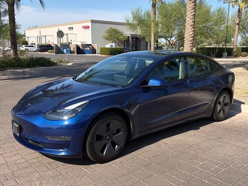 Used 2022 Tesla Model 3 RWD image 6