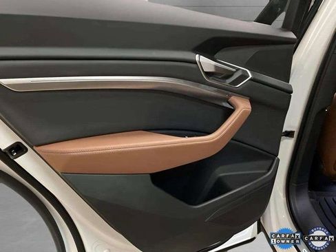 Used 2024 Audi Q8 e-tron Premium image 70