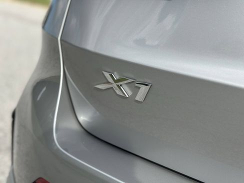 Used 2025 BMW X1 xDrive28i w/ Technology Package image 16