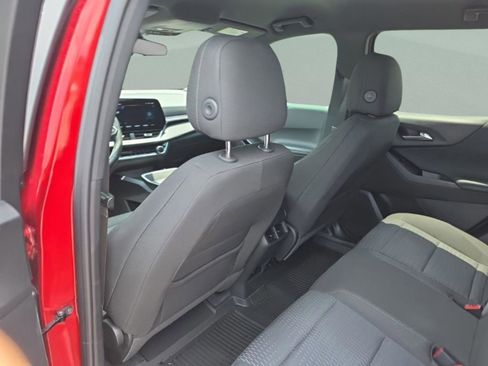 Used 2025 Chevrolet Equinox LT FWD image 27