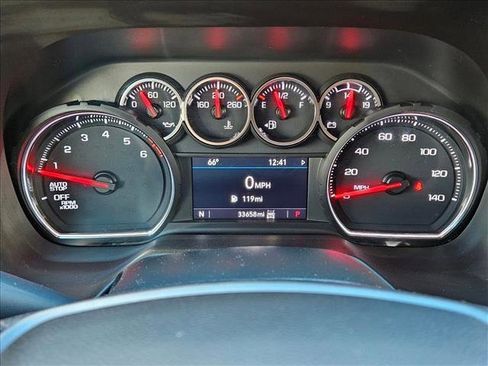 Used 2023 Chevrolet Suburban LS image 11