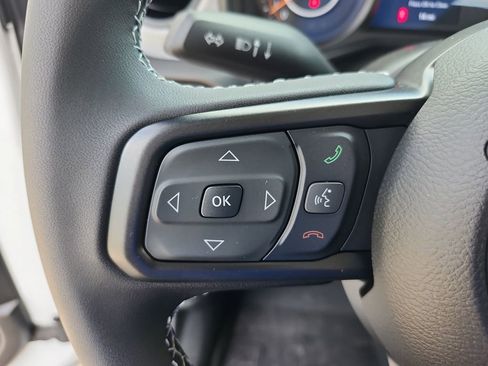 New 2025 Jeep Gladiator Sport image 18