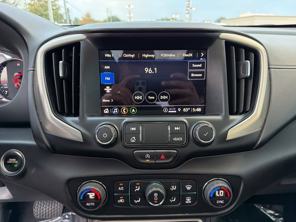 Used 2023 GMC Terrain Denali w/ Denali Premium Package AWD/4WD image 18
