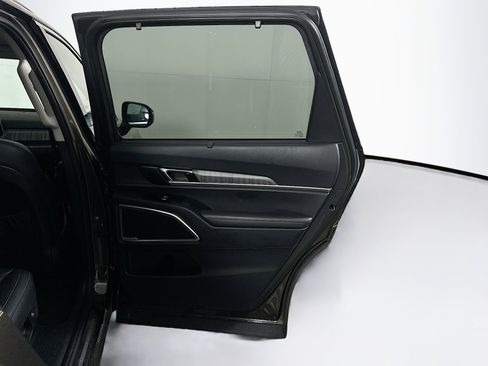 Used 2024 Kia Telluride SX FWD image 33