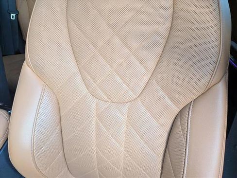 Used 2023 BMW X6 xDrive40i w/ M Sport Package image 13