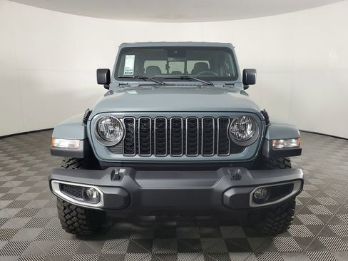 New 2025 Jeep Gladiator Sport image 9