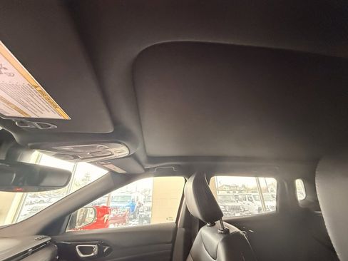 New 2026 Jeep Compass Limited w/ Sun, Sound & Navigation Group image 13