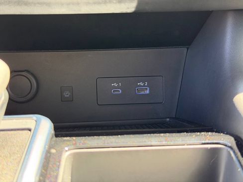 Used 2025 Nissan Pathfinder Platinum w/ Cargo Package FWD image 37