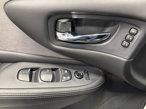Used 2024 Nissan Murano SL image 24