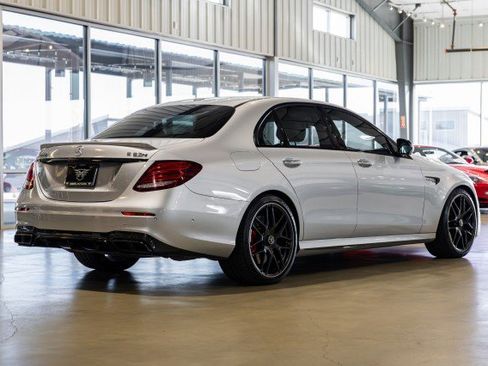 Used 2019 Mercedes-Benz E 63 AMG S image 6