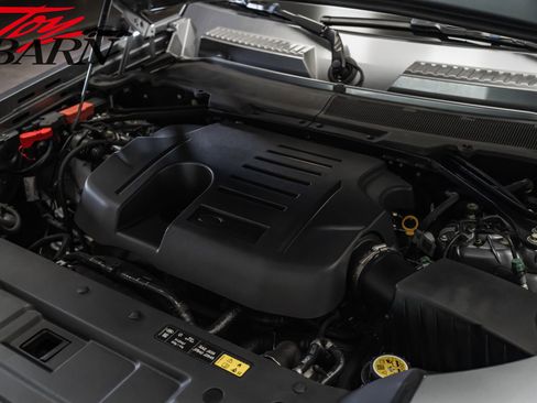 Used 2023 Land Rover Defender 110 X-Dynamic SE image 44