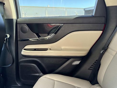 New 2026 Lincoln Corsair Premiere image 14