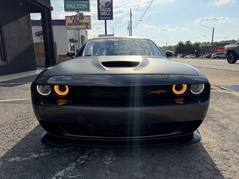 Used 2016 Dodge Challenger SRT w/ Technology Group RWD image 2