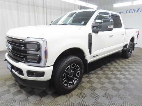 Used 2025 Ford F250 Platinum image 6