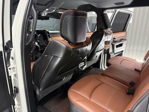 Used 2023 RAM 3500 Limited image 24