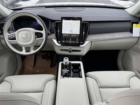 New 2026 Volvo XC90 T8 Ultra w/ Protection Package Premier image 2