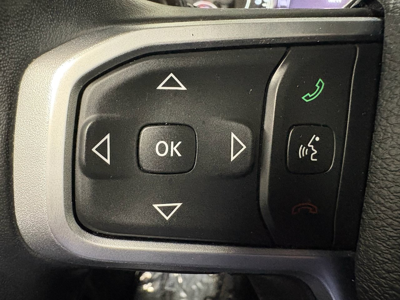 Used 2022 RAM 1500 Big Horn AWD/4WD image 17
