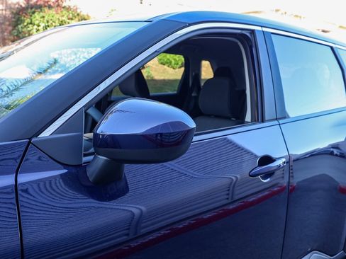 New 2026 Nissan Rogue SV image 12