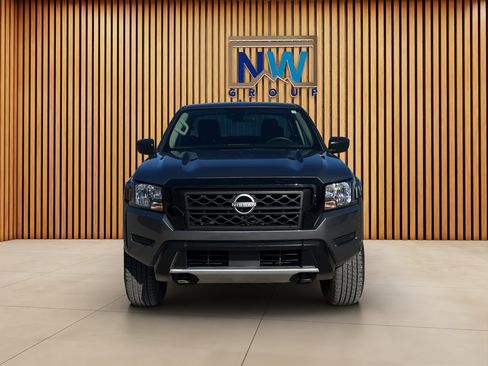 Used 2022 Nissan Frontier S image 2