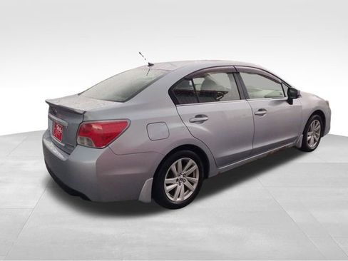 Used 2015 Subaru Impreza 2.0i Premium image 7
