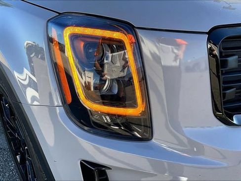 Used 2021 Kia Telluride EX w/ EX Premium Package AWD/4WD image 29