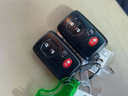 Used 2009 Toyota Highlander Limited image 22