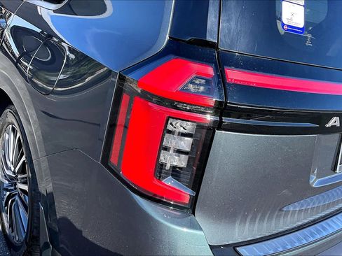 New 2026 Nissan Armada Platinum Reserve image 14