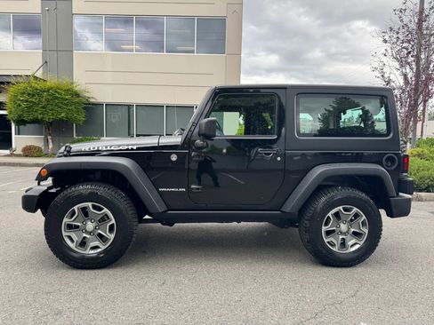 Used 2014 Jeep Wrangler Rubicon AWD/4WD image 6