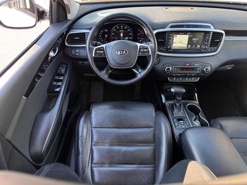 Used 2020 Kia Sorento SX image 25