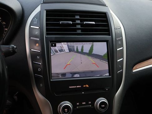 Used 2017 Lincoln MKC Reserve FWD image 25