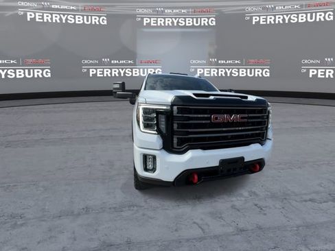Used 2021 GMC Sierra 2500 AT4 w/ AT4 Premium Plus Package AWD/4WD image 3