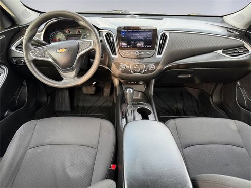 Used 2020 Chevrolet Malibu LS image 12