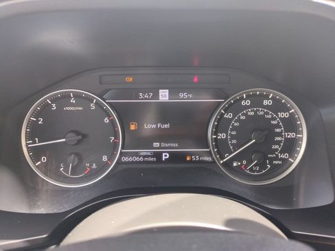 Used 2024 Mitsubishi Outlander SE Black Edition AWD/4WD image 37
