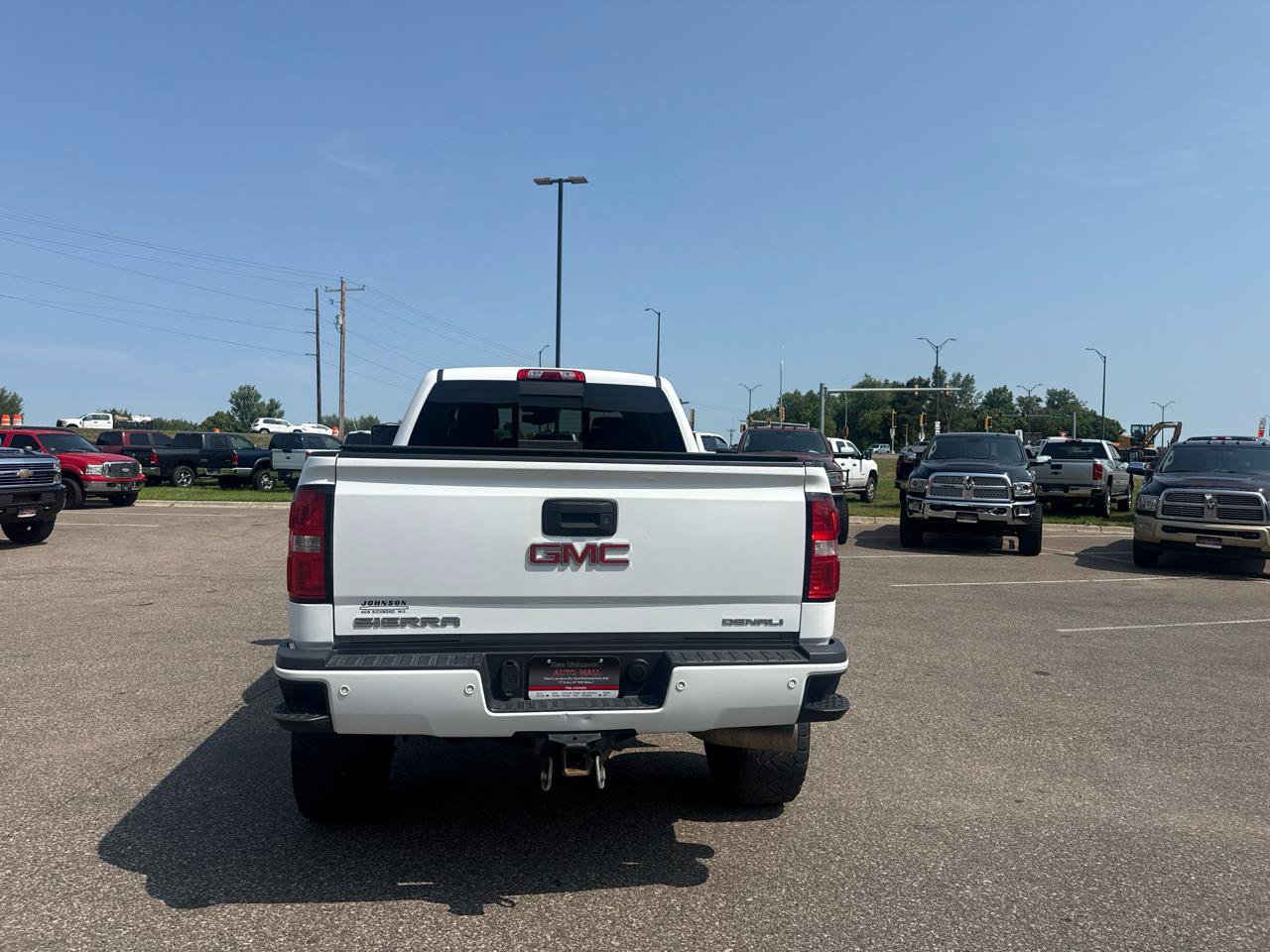 Used 2016 GMC Sierra 2500 Denali w/ Duramax Plus Package AWD/4WD image 4