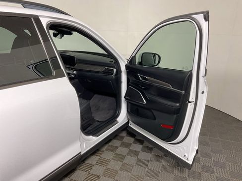 Used 2023 Kia Telluride SX Prestige X-Line AWD/4WD image 37